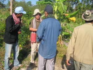 Ong Oknha Leng RiThy Truong VPDD Tap doan tai CPC thu 2 trai sang sat canh cung Cong ty trong cong tac khai hoang nam 2009